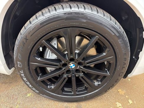 Used 2023 BMW X5 xDrive45e w/ Executive Package image 33