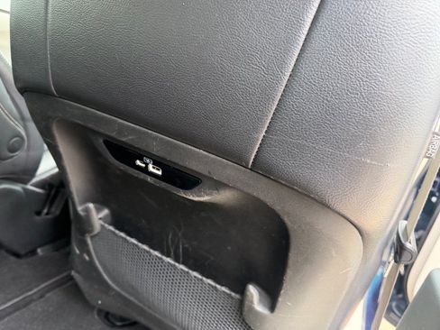 Used 2022 Chrysler Pacifica Touring-L FWD image 24