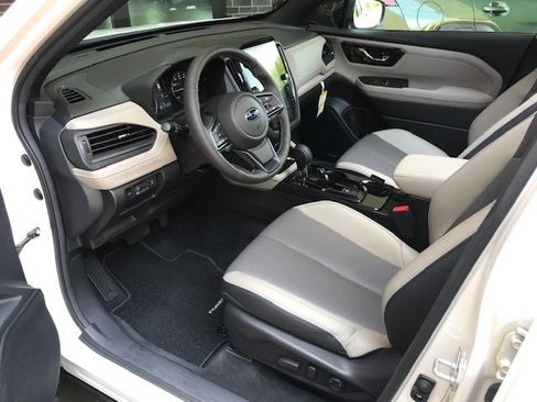 Used 2026 Subaru Forester Limited AWD/4WD image 5