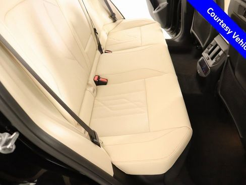 New 2025 BMW X3 xDrive30i w/ Premium Package AWD/4WD image 16