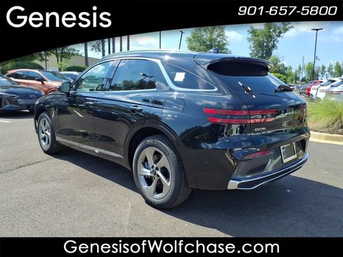 Used 2026 Genesis GV70 2.5T Advanced AWD/4WD image 3