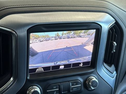 Used 2020 GMC Sierra 1500 SLT w/ SLT Premium Plus Package AWD/4WD image 18