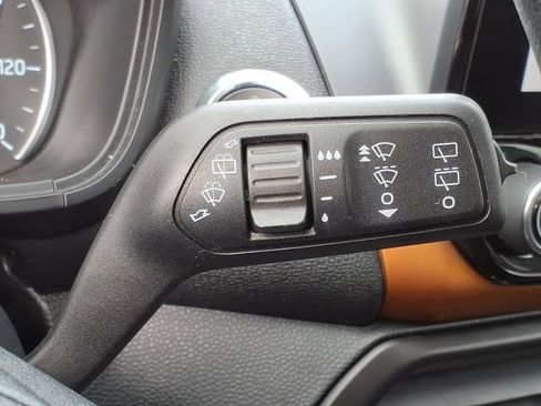 Used 2021 Ford EcoSport SE w/ SE Appearance Package image 24