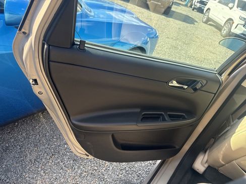 Used 2012 Chevrolet Impala LTZ image 15