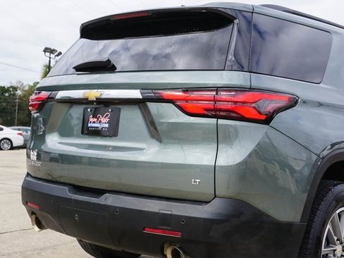 Used 2022 Chevrolet Traverse LT image 5