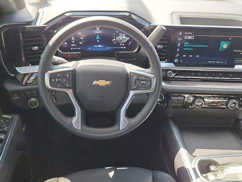 Used 2026 Chevrolet Silverado 2500 LTZ w/ LTZ Plus Package AWD/4WD image 21
