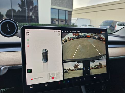 Used 2022 Tesla Model 3 Long Range image 29