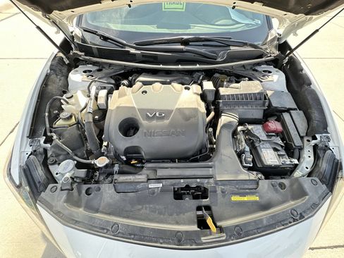 Used 2022 Nissan Maxima SR w/ Sport Mat Group FWD image 20