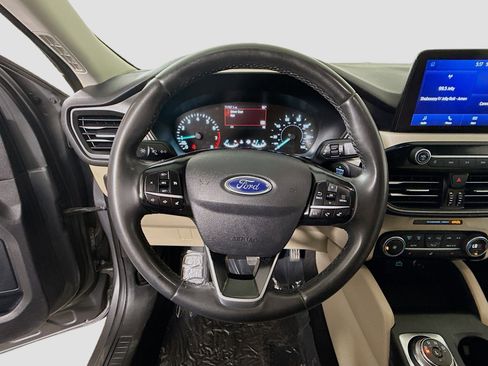 Used 2021 Ford Escape SE w/ Cold Weather Package image 13