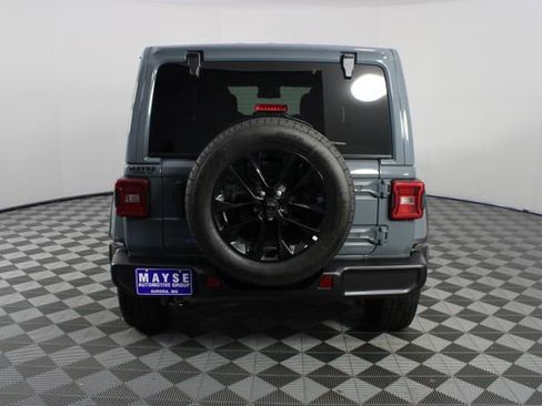 Used 2025 Jeep Wrangler Unlimited Sahara image 22