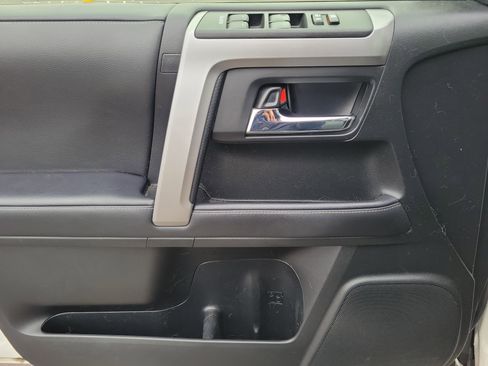 Used 2022 Toyota 4Runner SR5 Premium w/ Moonroof Package image 18