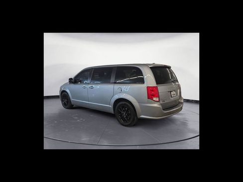 Used 2019 Dodge Grand Caravan GT FWD image 4