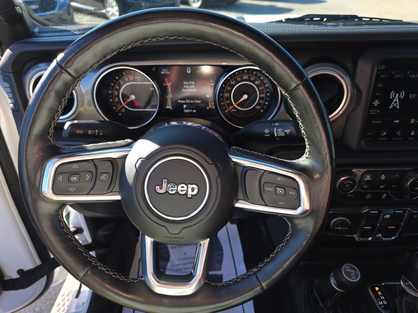 Used 2021 Jeep Gladiator Overland AWD/4WD image 15