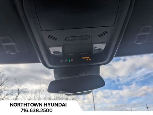 Used 2025 Cadillac XT4 Premium Luxury image 26