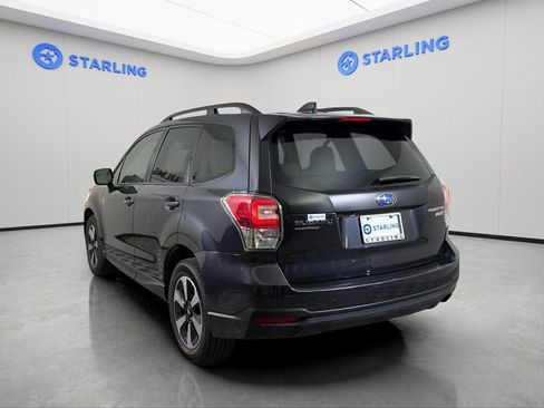 Used 2017 Subaru Forester 2.5i Premium w/ All-Weather Package AWD/4WD image 5