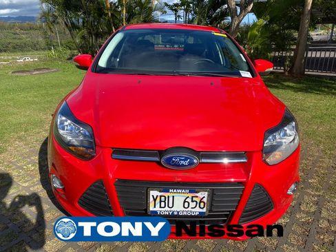 Used 2014 Ford Focus SE w/ Equipment Group 201A image 2
