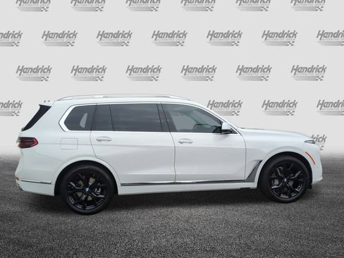 Used 2026 BMW X7 xDrive40i image 11