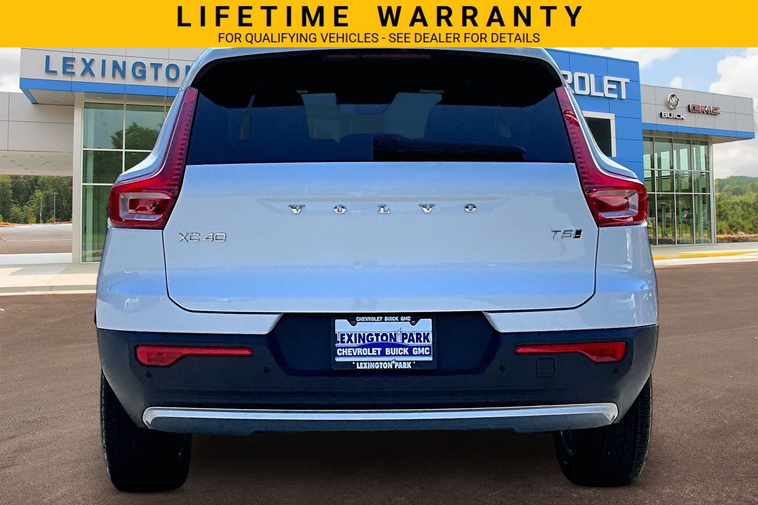 Used 2020 Volvo XC40 T5 Momentum AWD/4WD image 4