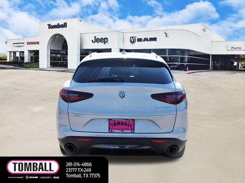 Used 2022 Alfa Romeo Stelvio Sprint image 6