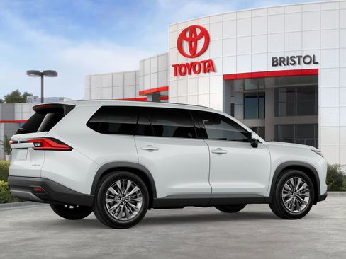 New 2026 Toyota Grand Highlander AWD image 29