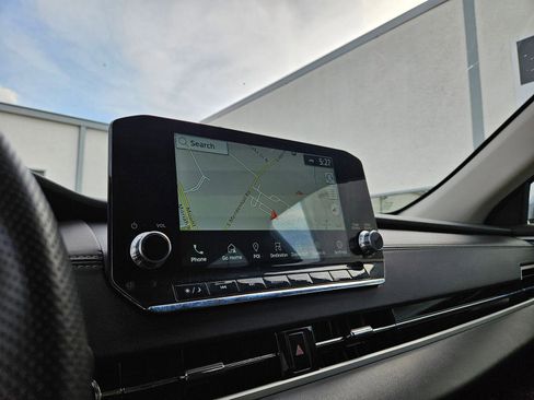 Used 2024 Mitsubishi Outlander SE image 17