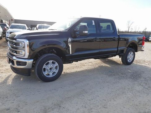 New 2026 Ford F250 XLT w/ XLT Premium Package image 7