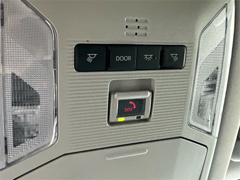 Certified 2023 Toyota RAV4 AWD Hybrid image 31