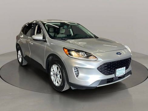 Used 2020 Ford Escape SE FWD image 8