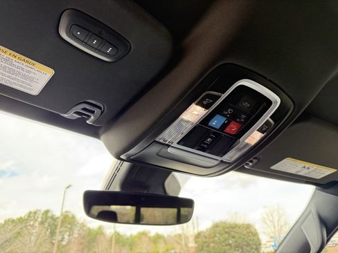 New 2026 RAM 1500 4x4 Crew Cab image 24