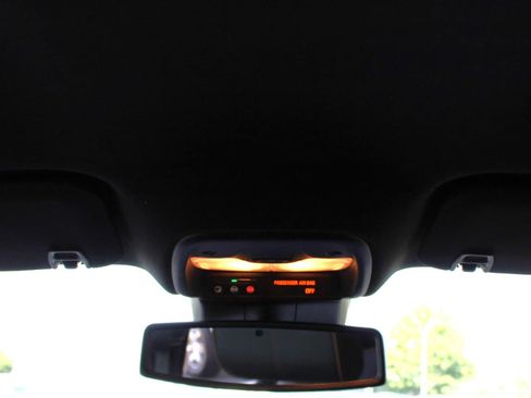 Used 2023 GMC Canyon AT4 w/ Technology Package image 24