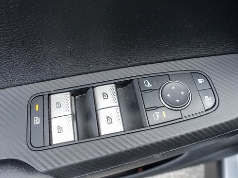 Used 2022 Mitsubishi Outlander SE image 21