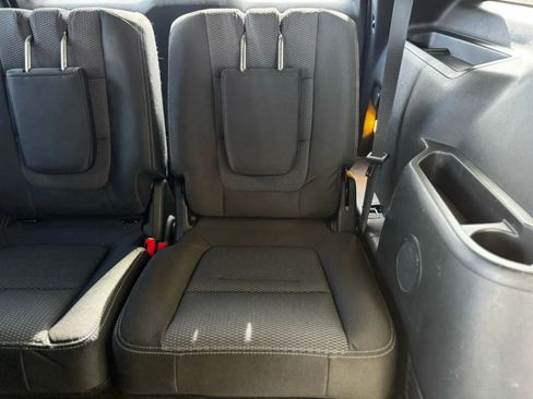 Used 2017 Ford Explorer XLT w/ Equipment Group 201A image 38