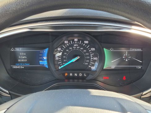 Used 2020 Ford Fusion SE image 19