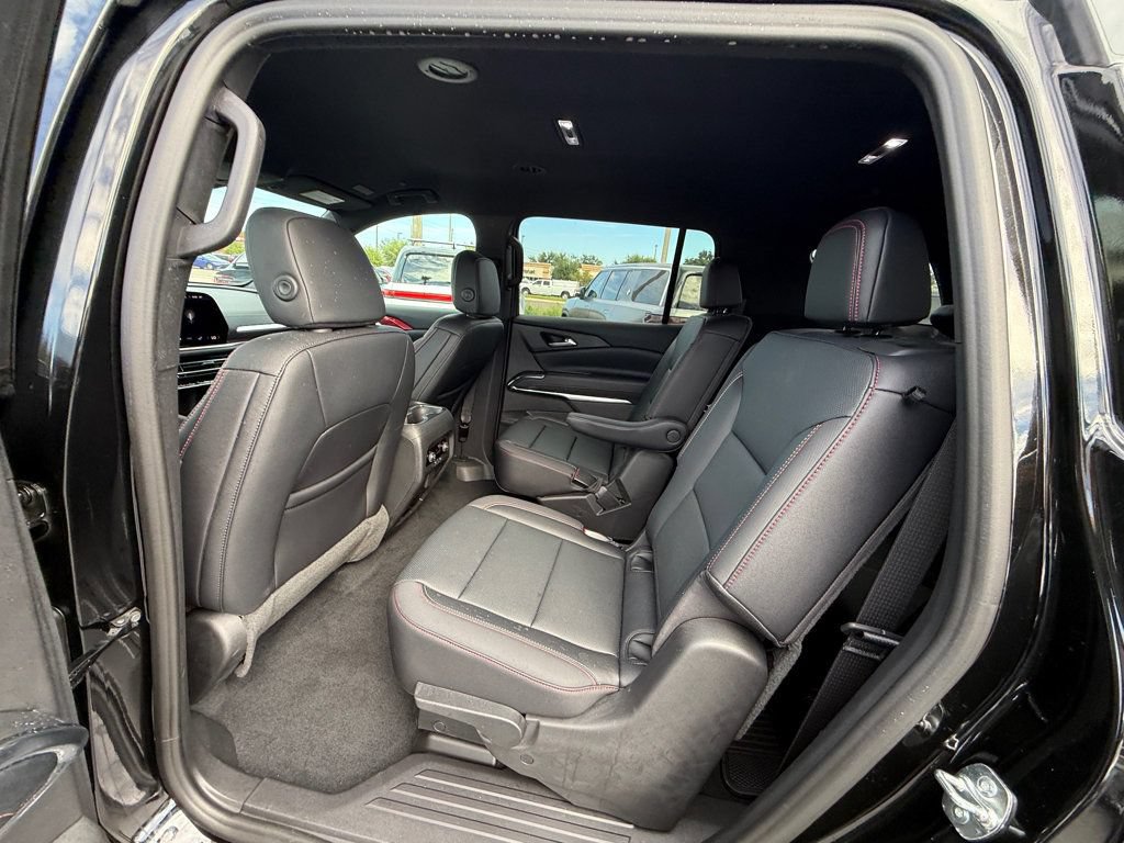 Used 2026 Chevrolet Traverse Z71 w/ Driver Confidence Package AWD/4WD image 15