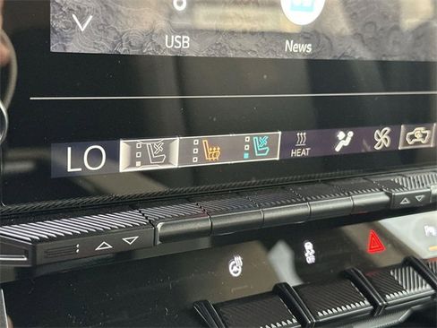 New 2026 GMC Hummer EV SUV image 17