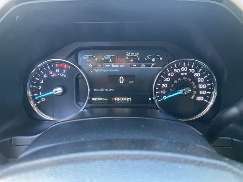 Used 2018 Ford F350 Lariat w/ Lariat Ultimate Package image 11