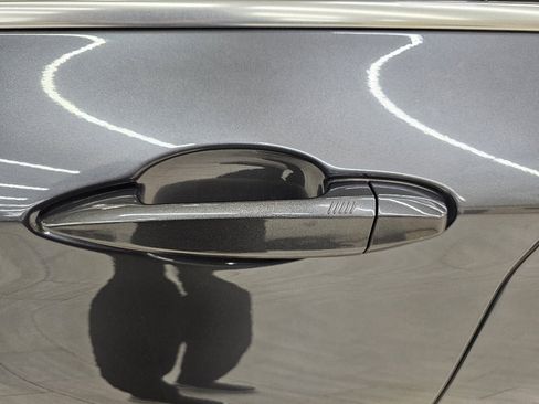 Used 2018 BMW X1 xDrive28i image 13