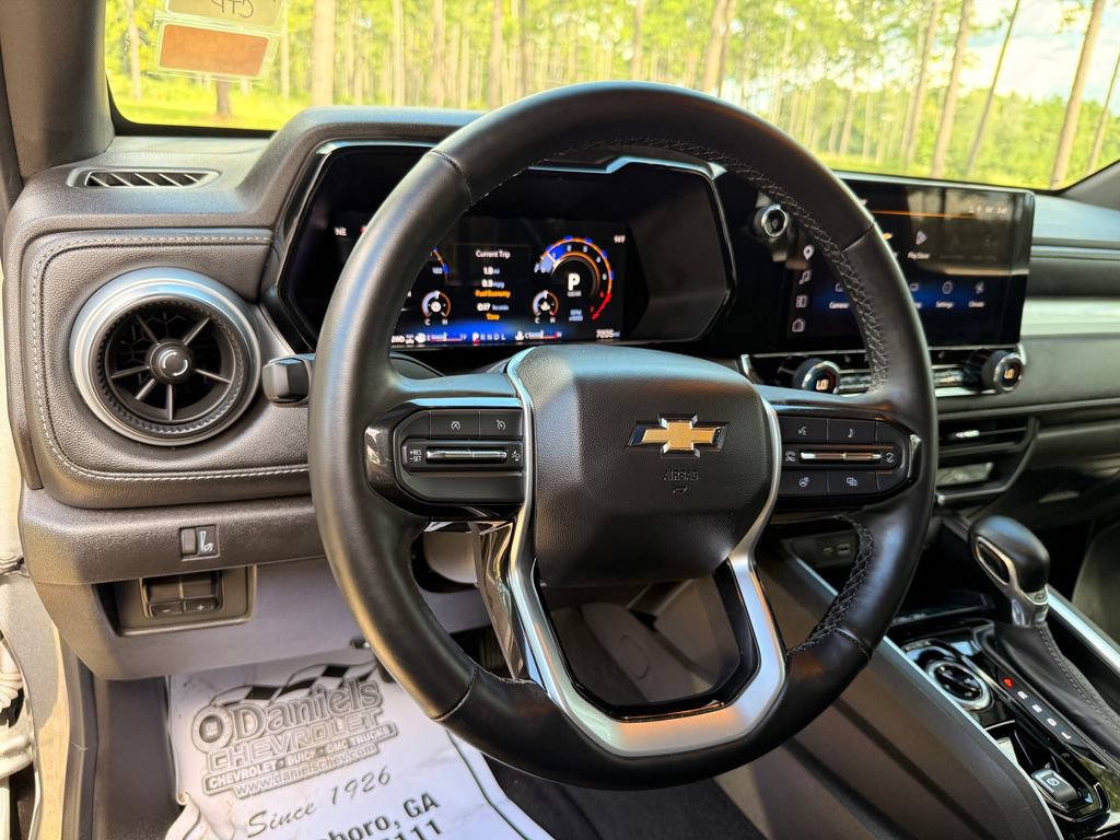 New 2025 Chevrolet Colorado LT w/ LT Convenience Package AWD/4WD image 15