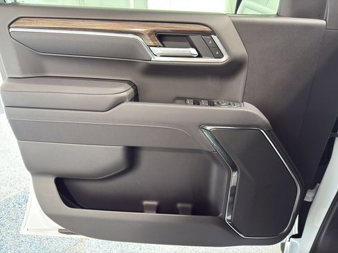 New 2026 Chevrolet Silverado 1500 LT image 18