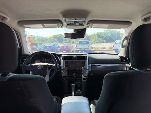 Used 2021 Toyota 4Runner SR5 AWD/4WD image 9