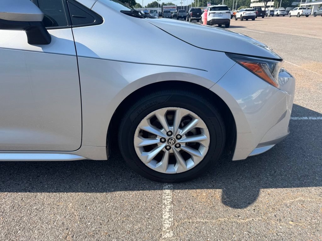 Used 2022 Toyota Corolla LE w/ LE Convenience Package FWD image 9
