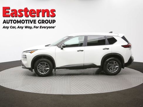 Used 2022 Nissan Rogue S image 59