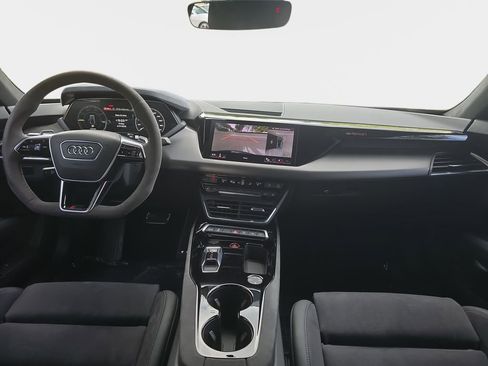 Used 2024 Audi RS e-tron GT w/ Carbon Performance Package AWD/4WD image 10