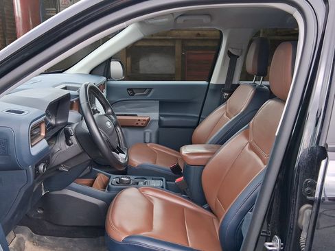 Used 2024 Ford Maverick Lariat w/ FX4 Off-Road Package AWD/4WD image 16
