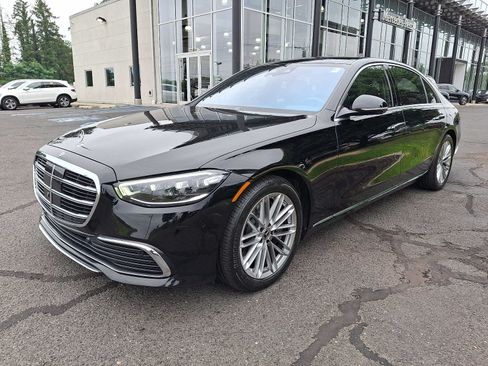 Certified 2023 Mercedes-Benz S 580 4MATIC Sedan image 3