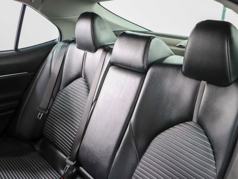 Used 2023 Toyota Camry SE image 24