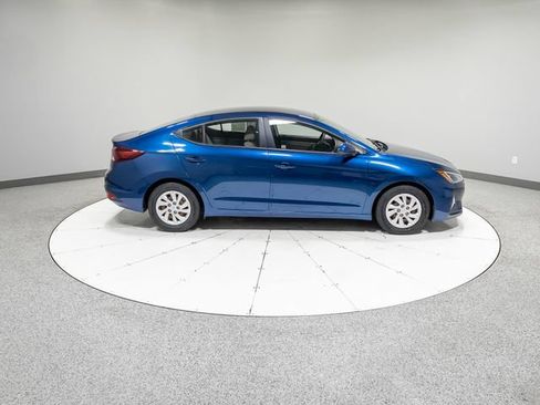 Used 2019 Hyundai Elantra SE FWD image 27