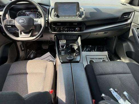 Used 2025 Nissan Rogue SV AWD/4WD image 12