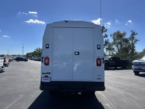 New 2025 Chevrolet Express 3500 w/ Power Convenience Package image 4