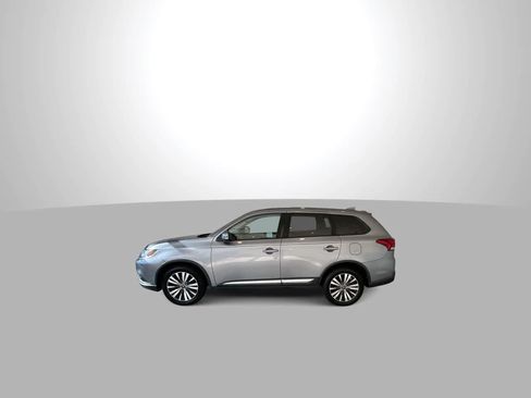 Used 2020 Mitsubishi Outlander SE AWD/4WD image 5